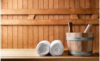 Отель Купеческий Красноярск Номер полулюкс улучшенный с 1 двуспальной кроватью-4